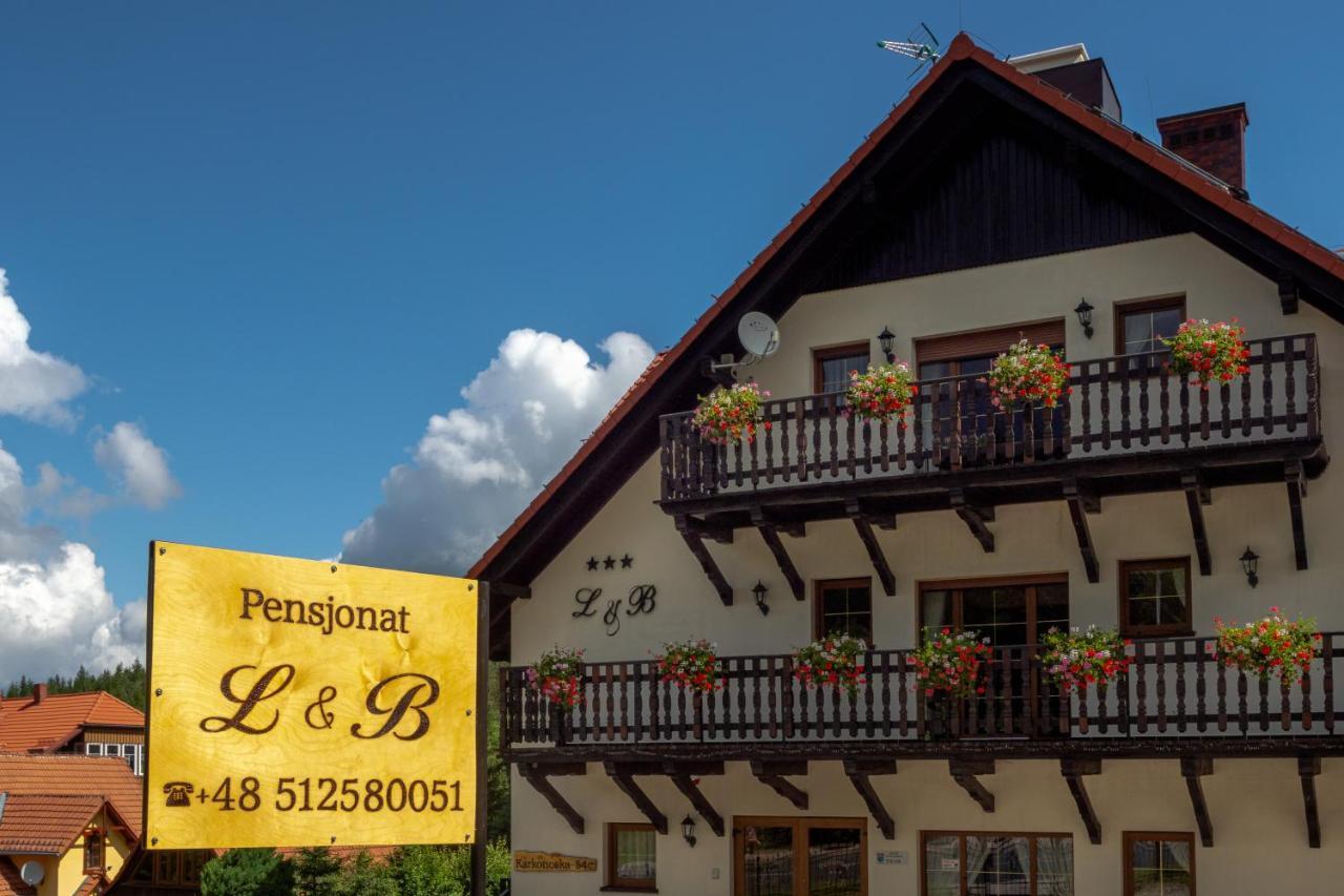 L&B Spa คาร์ปัตซ์ ภายนอก รูปภาพ