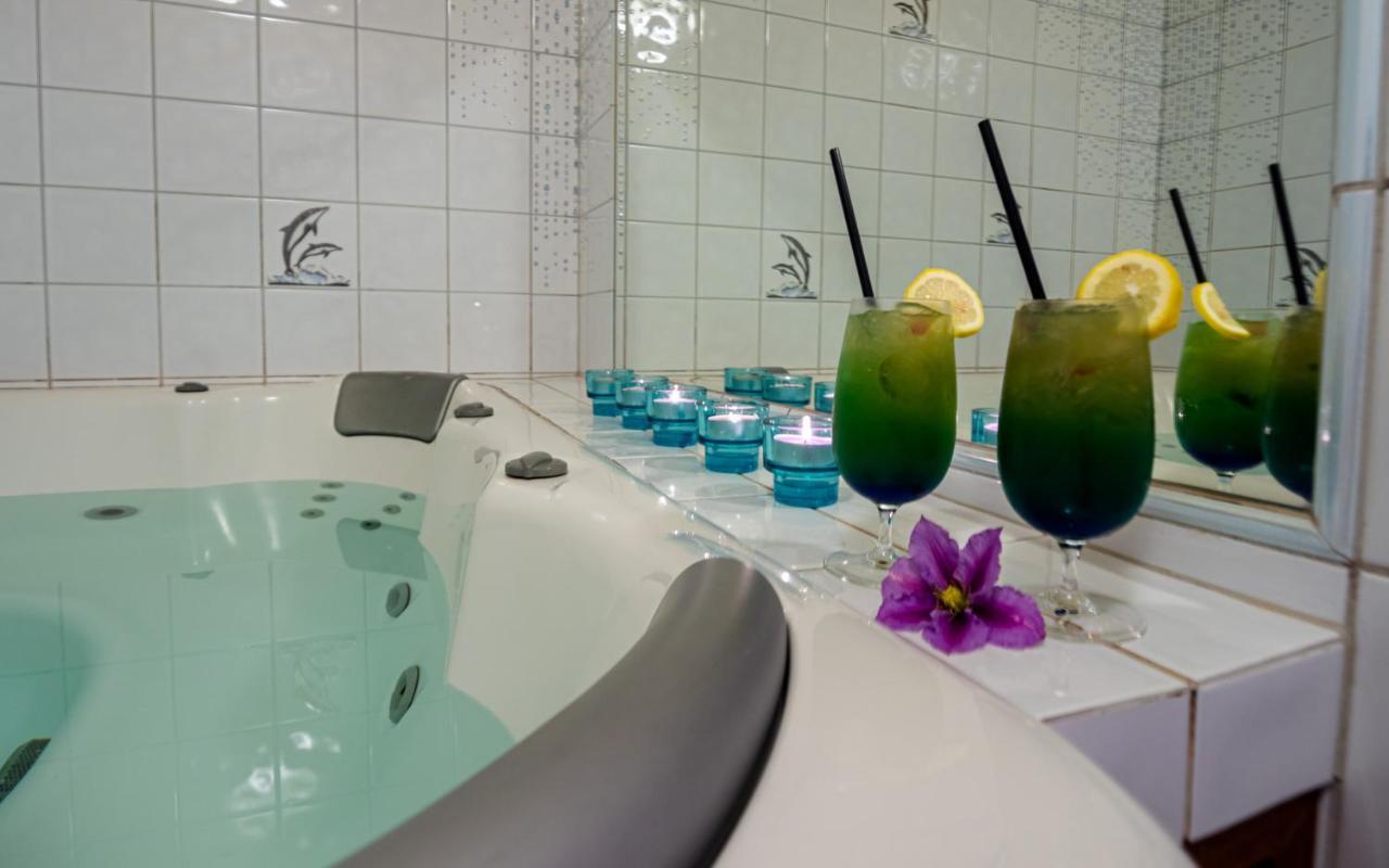 L&B Spa คาร์ปัตซ์ ภายนอก รูปภาพ